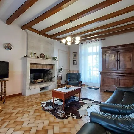 Cozy In Ceaux-en-Loudun