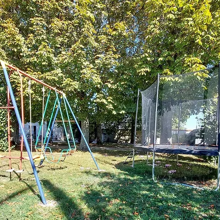 Ferienhaus Stunning In Ceaux-en-Loudun