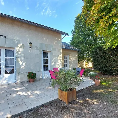 Ferienhaus Stunning In Ceaux-en-Loudun