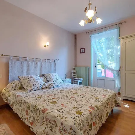 Cozy In Ceaux-en-Loudun