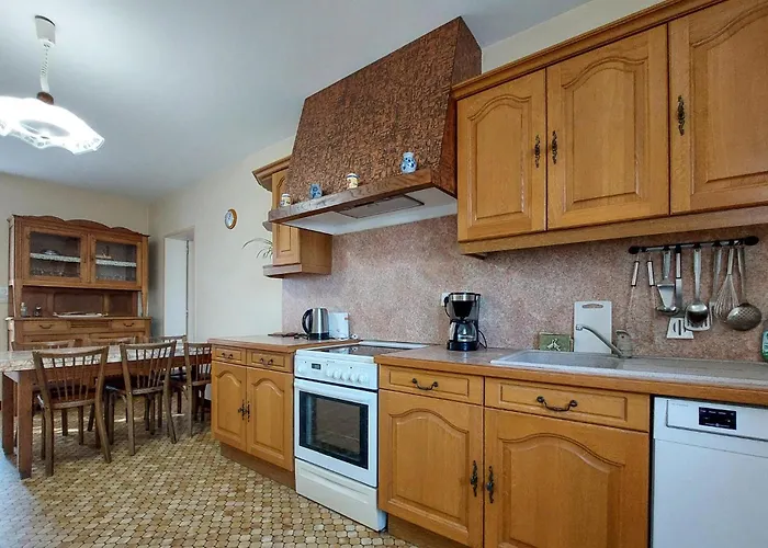 Stunning In Сasa de vacaciones Ceaux-en-Loudun